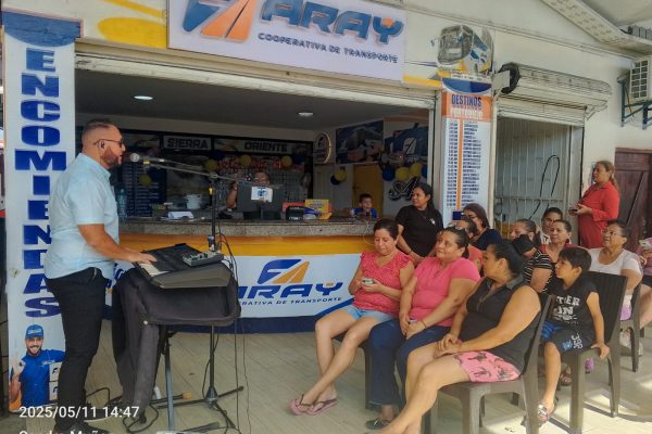 Cooperativa Carlos Alberto Aray homenajea a madres en Portoviejo por segundo año