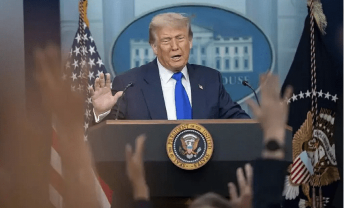 Corte Suprema permite a Trump avanzar en la eliminación del Departamento de Educación