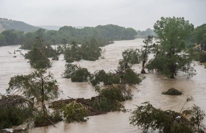 Crecida del río Guadalupe en Texas deja al menos 27 muertos y decenas de niñas desaparecidas