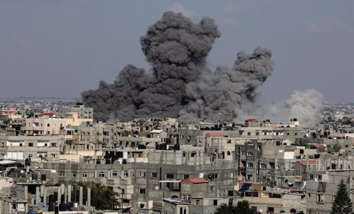 Crisis en Gaza casi 54.000 muertos y escasez extrema de alimentos y agua para niños