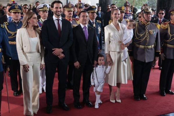 Daniel Noboa Así fue la ceremonia de posesión del Presidente, revive los mejores momentos en esta galería. (API).