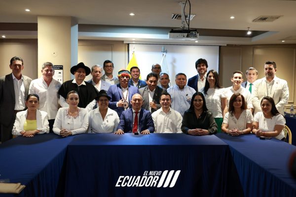 Daniel Noboa anuncia aumento de $318 millones en asignación a los GAD para segundo cuatrimestre 2025