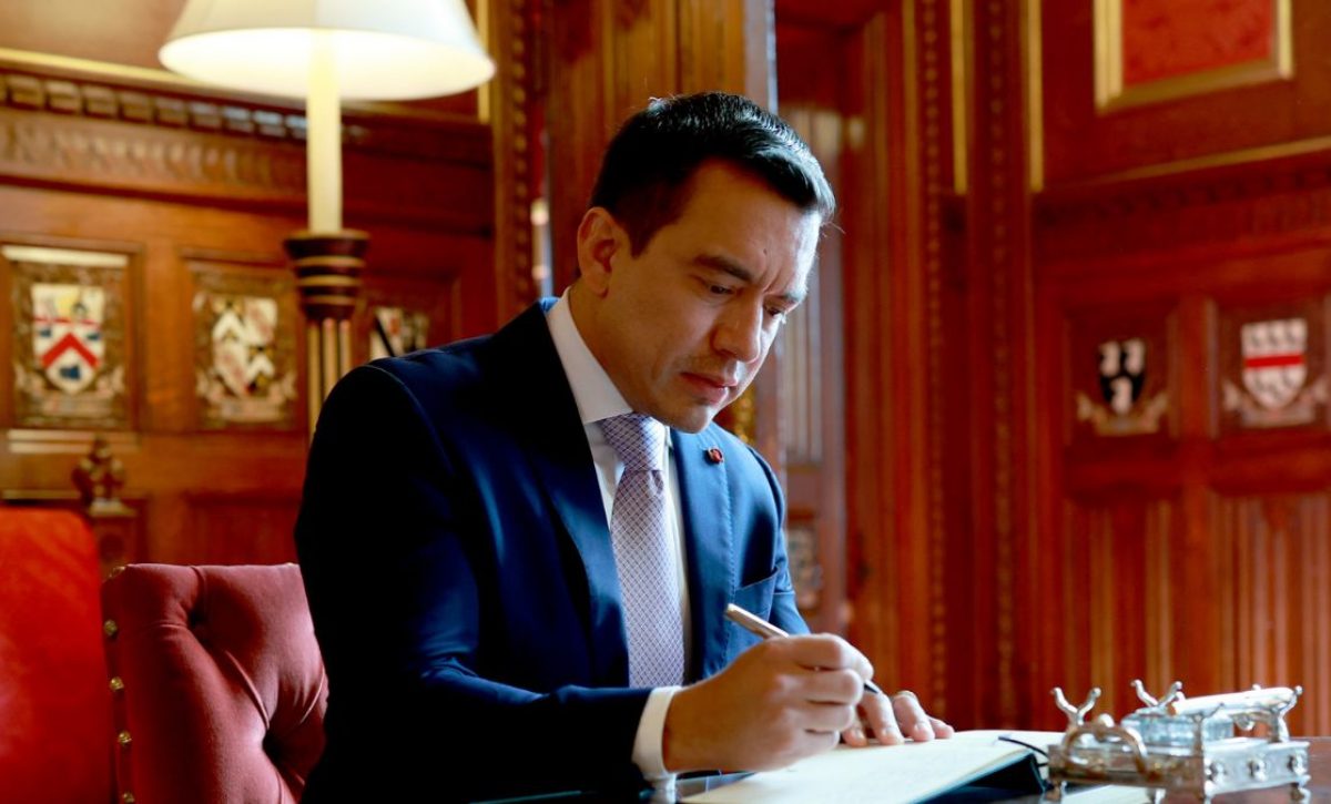 Daniel Noboa señala como grupos armados organizados al "Frente Oliver Sinisterra", "Disidencias Comuneros del Sur" y "Comando de la Frontera".(Presidencia de Ecuador).