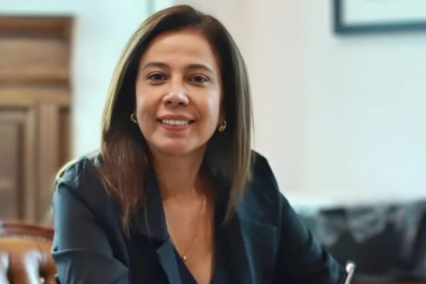 Daniel Noboa ratifica a Cynthia Gellibert como secretaria general de la Administración Pública. (Internet).