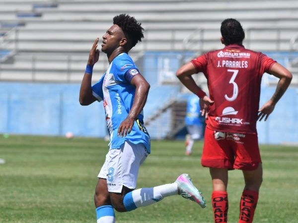 Daniel Valencia, delantero del Manta FC y goleador de la Liga Pro.