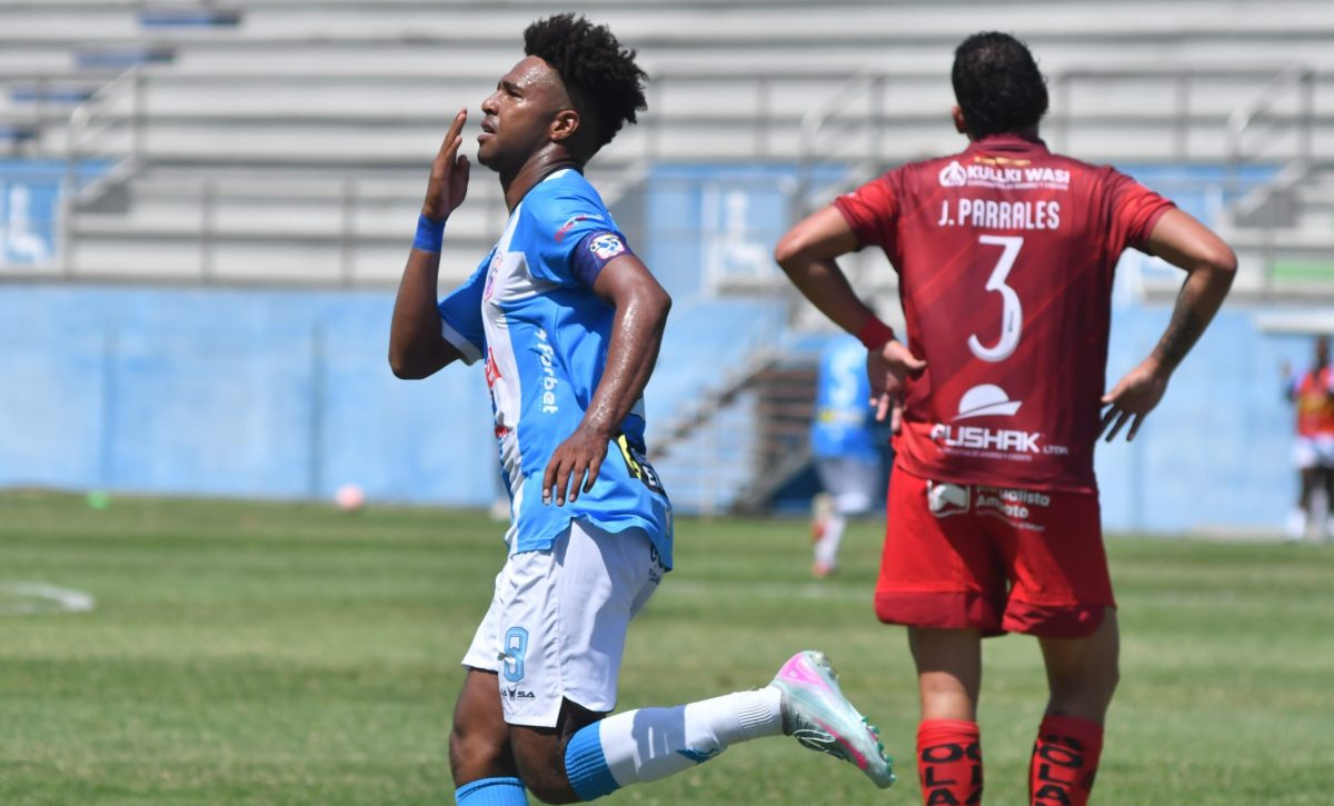 Daniel Valencia, delantero del Manta FC y goleador de la Liga Pro.