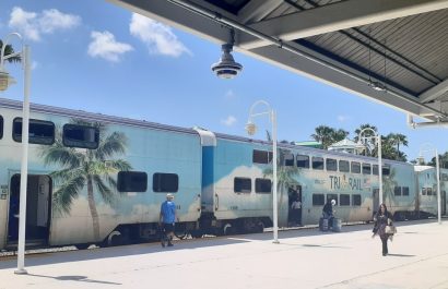 De West Palm Beach a Miami: El Tri‐Rail, transporte clave para la comunidad ecuatoriana