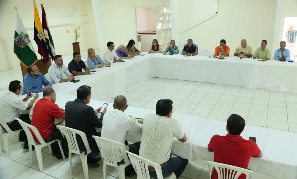 Debate en Ecuador 2025 Manabí vs. Santo Domingo por la Sede Zonal 4