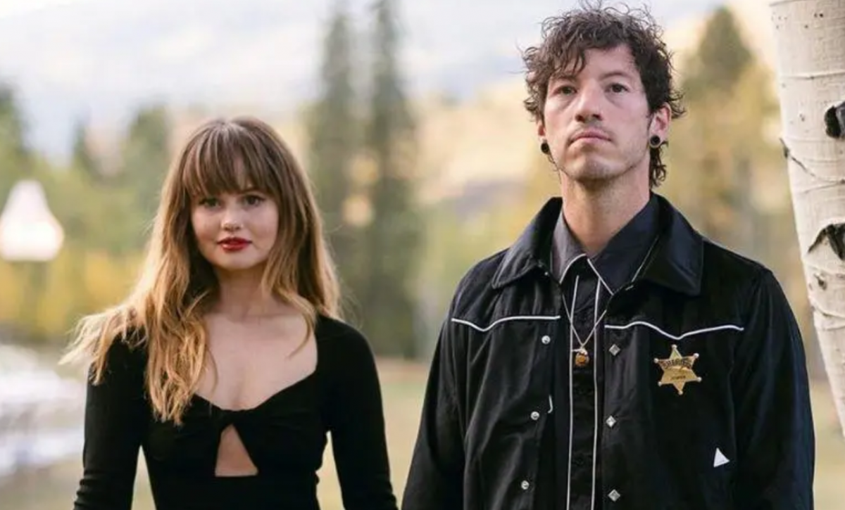 Debby Ryan, exestrella Disney, anuncia que está esperando su primer bebé