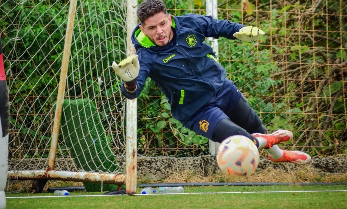 Brian Heras, arquero títular de Delfín SC.