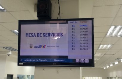 Denuncias por atención deficiente en la ANT Quito usuarios reportan caos y largas esperas