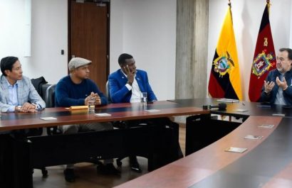 Deportistas respaldan gestión municipal para la rehabilitación del Estadio Atahualpa en Quito