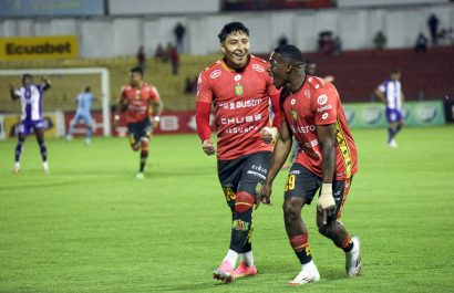 Deportivo Cuenca vence por 2-0 a T. Universitario en el arranque de la fecha 13 de la LigaPro