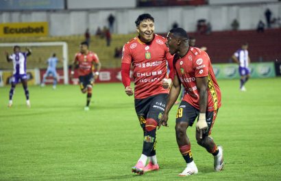 Deportivo Cuenca vence por 2-0 a T. Universitario en el arranque de la fecha 13 de la LigaPro