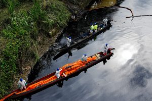 Derrame de petróleo en Ecuador: Una crisis que amenaza salud, agua y economía
