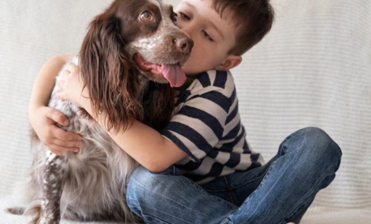 Descubre por qué una mascota puede ser el mejor compañero de tu hijo