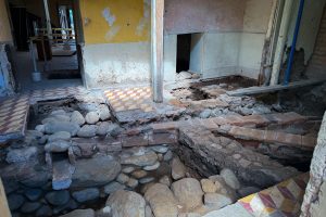 Descubren canal colonial de 1816 en Casa Donoso de Cuenca