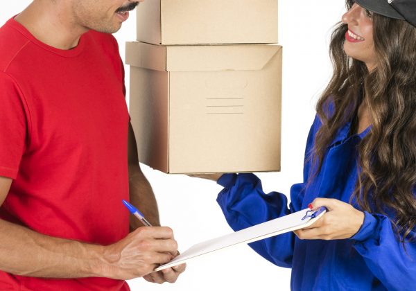 Desde el 16 de junio, Ecuador aplicará un arancel fijo de 20 dólares por paquete Courier 4x4 para fortalecer la producción nacional