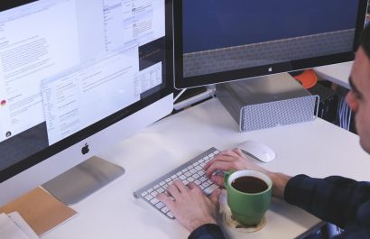 Ecuatorianos conectados: 5 trabajos digitales que puedes hacer desde Estados Unidos para empresas en Ecuador.