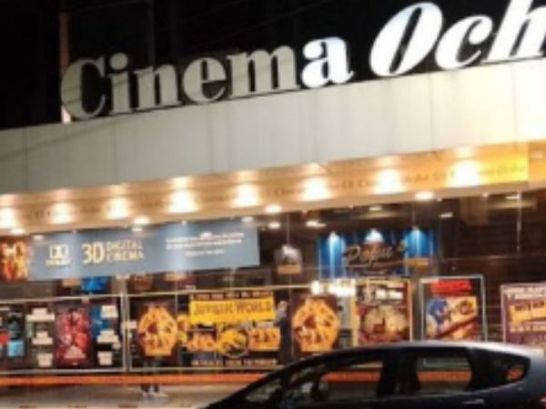 Destino final 6 Se cae parte del techo en una sala de cine mientras se proyectaba la película. (Internet).