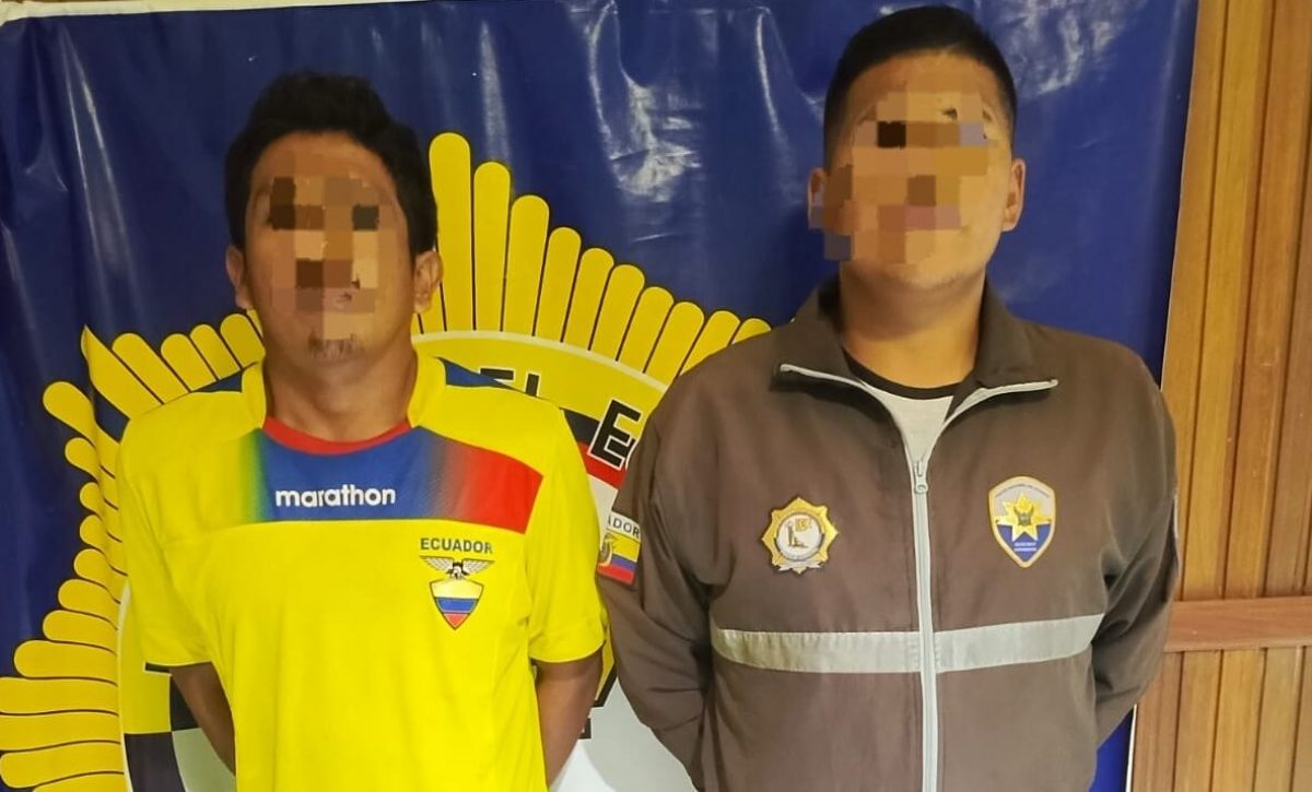 Detenido en carro con restricción
