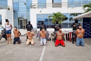Operación Apolo 16 deja 31 detenidos y armas decomisadas en Manta.