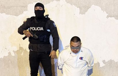 Detienen a agente de la ATM Guayaquil con supuestos documentos falsos y arma; alcalde Aquiles Alvarez se pronuncia