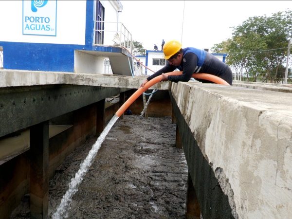 Detienen dotación de agua en Portoviejo para mantener calidad del servicio