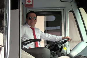 Día del chofer ecuatoriano: Un homenaje a los motores del desarrollo y la conexión nacional