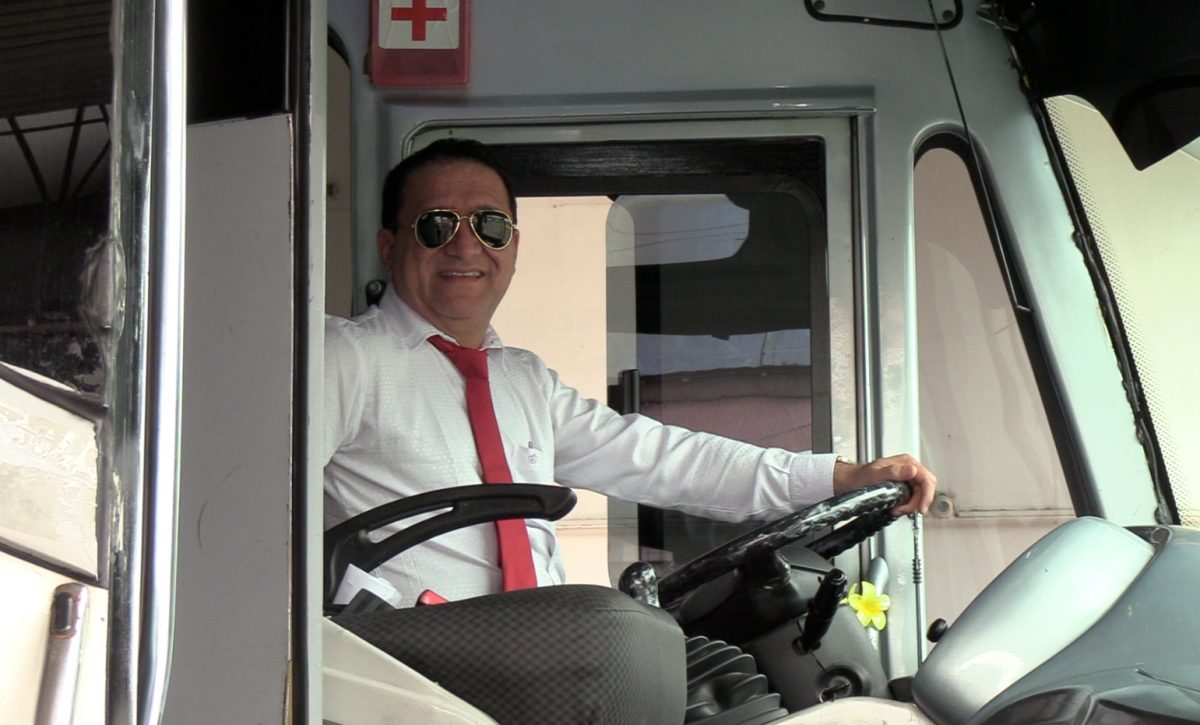 Día del chofer ecuatoriano: Un homenaje a los motores del desarrollo y la conexión nacional