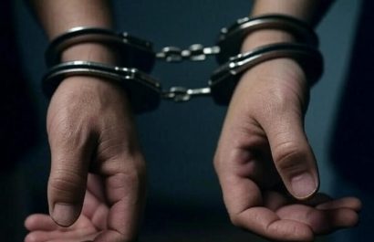 Dictan prisión preventiva a padre e hijo por presunto tráfico de armas en Santa Elena