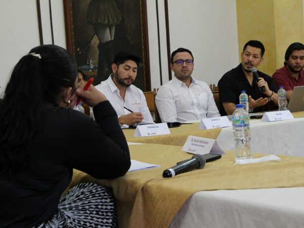En la reunión se acordó solicitar al directorio de la ARCH, una reforma a la normativa de distribución.