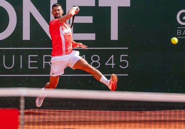 Djokovic vence a Hurkacz y alcanza los 100 Trofeos en Ginebra