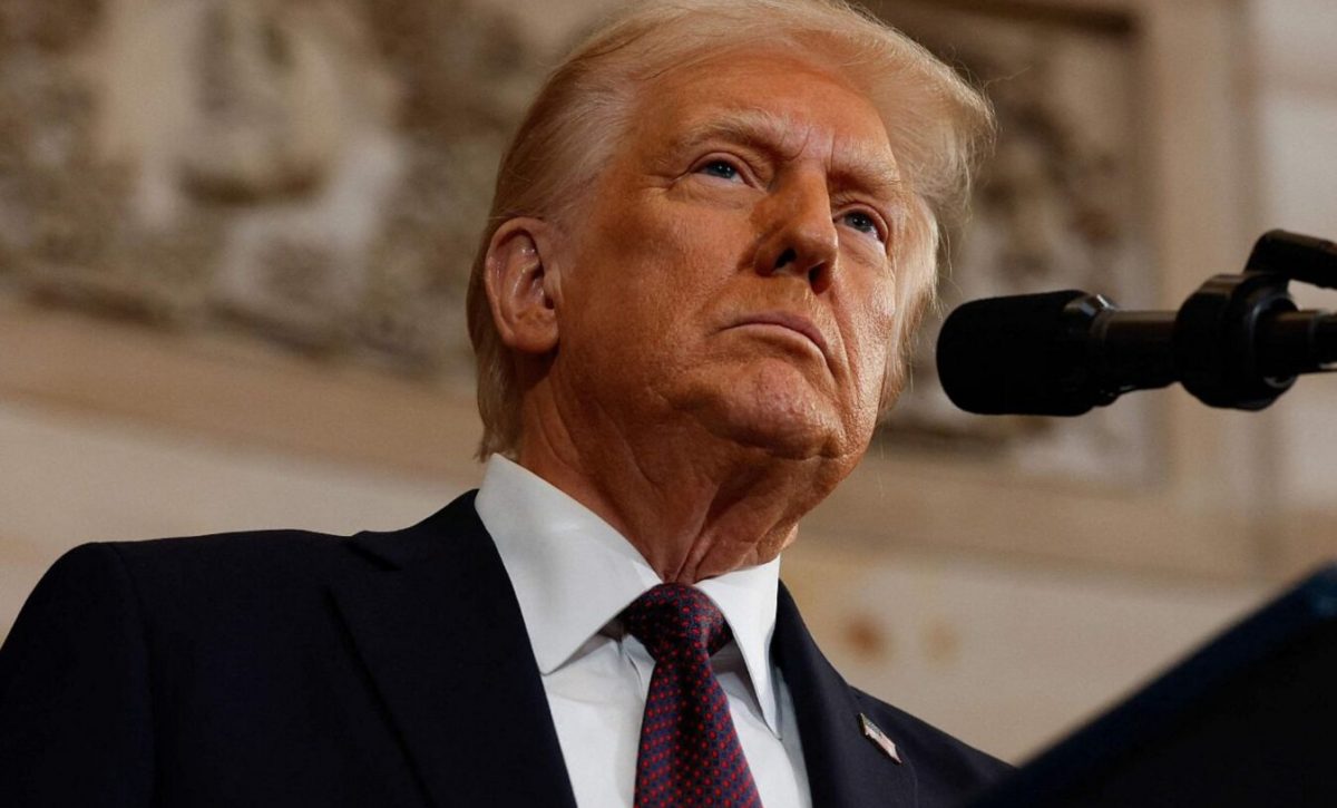 Donald Trump impone arancel del 10% a Ecuador y otros países latinoamericanos como Argentina y Brasil.
