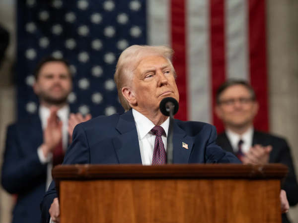 Donald Trump indultó a diez personas, incluido un excongresista republicano condenado por fraude fiscal