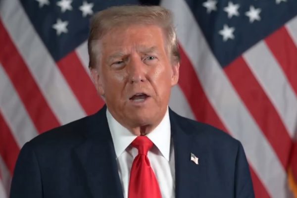 El presidente de Estados Unidos, Donald Trump, firmó lo que llamó  la "gran y hermosa" ley fiscal