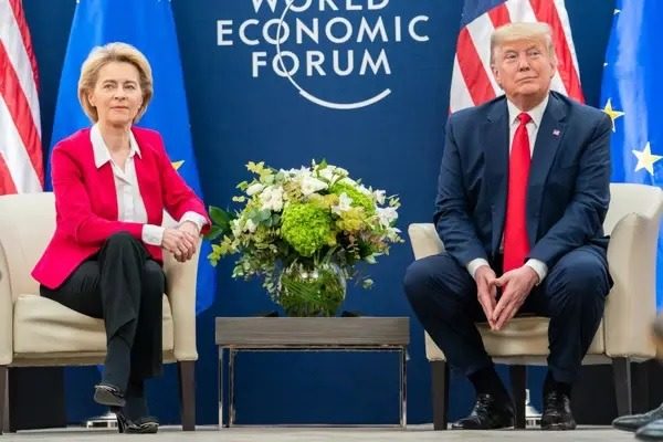 Donald Trump, presidente de Estados Unidos, anunció la imposición de aranceles del 30% a las importaciones provenientes de la Unión Europea (UE).