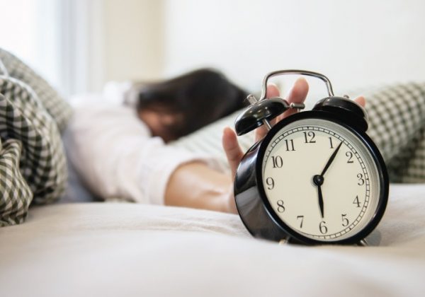 Dormir más de ocho horas: Beneficios y riesgos para la salud según la ciencia