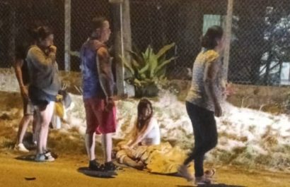 Dos hombres perdieron la vida tras un violento choque frontal entre dos motocicletas. El hecho se registró a las 18h45 de este viernes