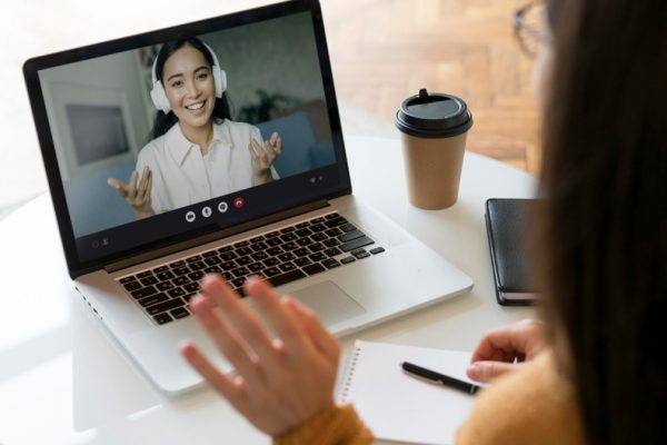 La traducción en tiempo real de Google Meet representa un salto respecto a soluciones anteriores