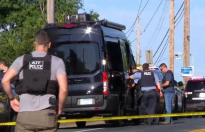 Dos niños mueren tras un tiroteo en una escuela católica en Minneapolis, Estados Unidos