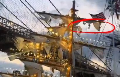 Dos tripulantes fallecen tras colisión del Buque Cuauhtémoc contra el puente de Brooklyn