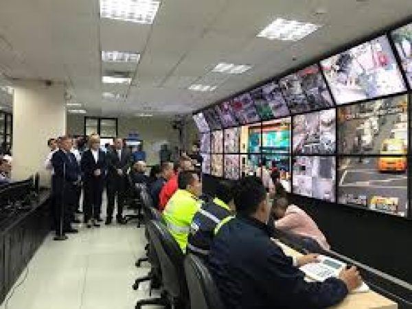 Instalaciones del ECU911; Guayaquil es una de las urbes más afectadas por la delincuencia en el país.