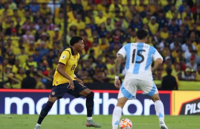 El cotejo se disputa en el estadio Monumental, de Guayaquil. (API)