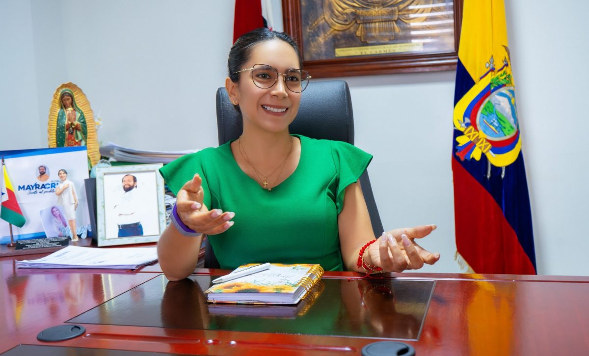 Mayra Cruz, alcaldesa de El Carmen, no descarta postularse a la reelección en el 2027