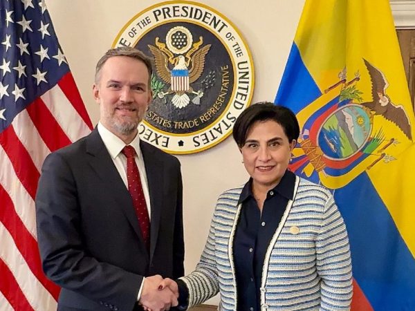 Ecuador busca alivio arancelario en diálogo con Estados Unidos.