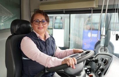 Ecuador celebra el rol de la mujer en el transporte con encuentro histórico