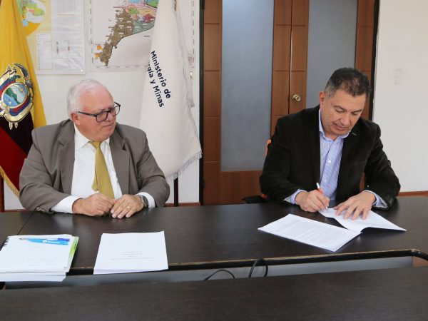 Ecuador construirá moderna refinería de petróleo en Santa Elena con inversión de $3.6 billones