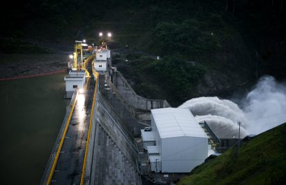 Ecuador exporta excedentes hidroeléctricos a Colombia tras recuperación de Coca Codo Sinclair
