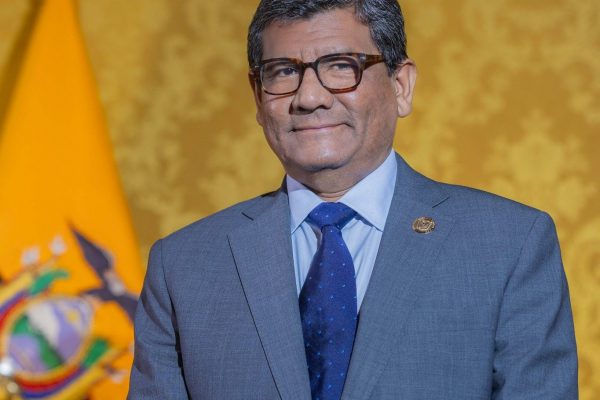 Ecuador inicia nueva ronda de negociaciones con Estados Unidos para eliminar arancel del 10% a productos ecuatorianos
